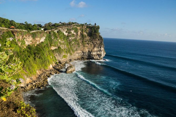 2-Day Private Sightseeing Tour of Bali with Hotel Pickup - Ulun Danu Bratan brings cool mountain scenery
