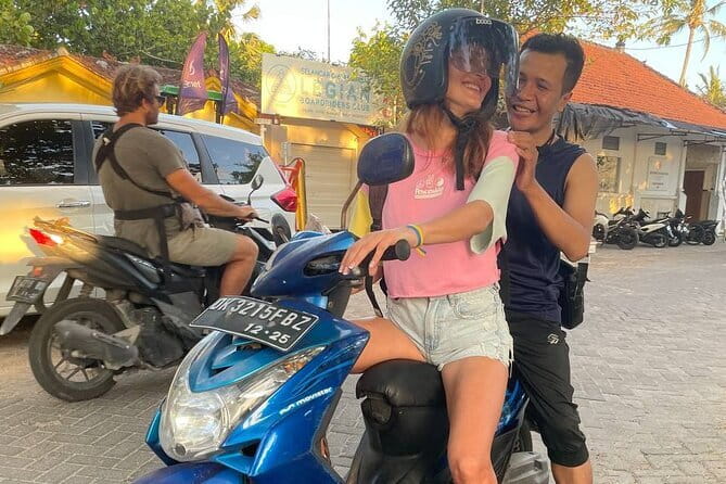2 Hours Private Scooter Lesson in Bali - Quiet village-street practice