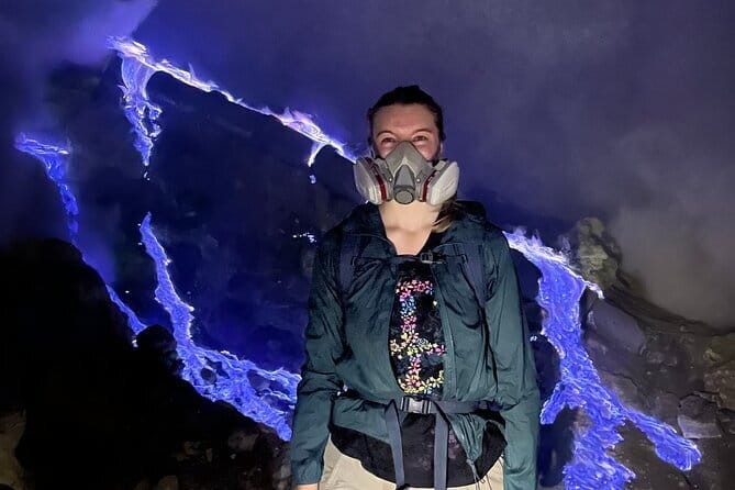 2D1N Ijen Blue Fire and Mount Bromo Sunrise Tour from Bali - Ijen Crater and the blue fire before dawn