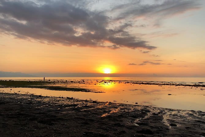 3-Day Private Sightseeing Tour of Bali with Hotel Pickup - Day three: Denpasar history, Nusa Dua, and Uluwatu