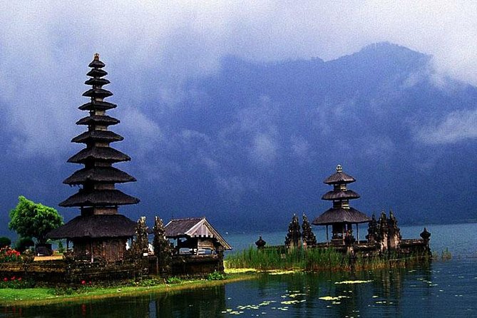 3 Days Sightseeing to the Famous Place in Bali - Day 1: Tanjung Benoa water sports and Pecatu beaches