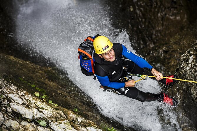 3Hrs Intermediate Canyoning in North Bali (Pickup, Lunch & GoPro) - Key points at a glance