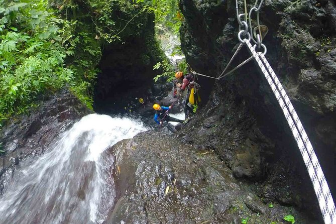 3Hrs Intermediate Canyoning in North Bali (Pickup, Lunch & GoPro) - Balinese lunch after the canyon