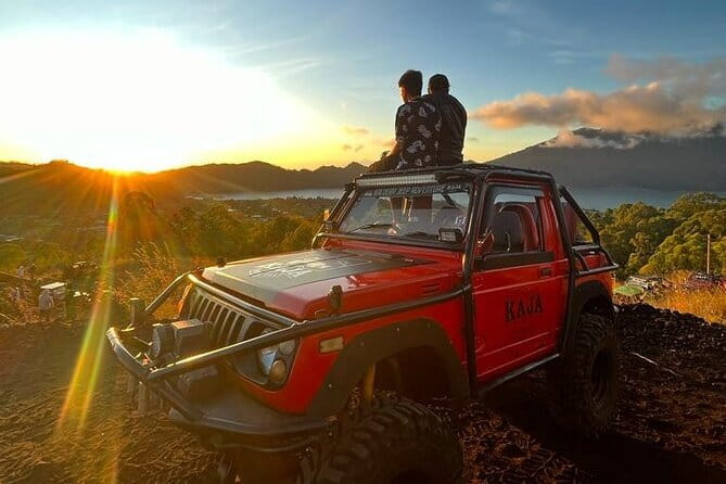 4WD Jeep Mount Batur Sunrise Experience By Bali Volcano Jeep - Waiting for the sunrise at the viewpoint