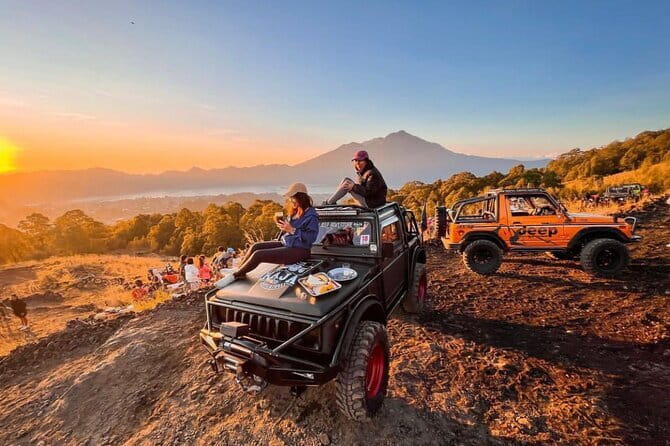 4WD Jeep Mount Batur Sunrise Experience By Bali Volcano Jeep - Hot spring and lunch: check what is actually included