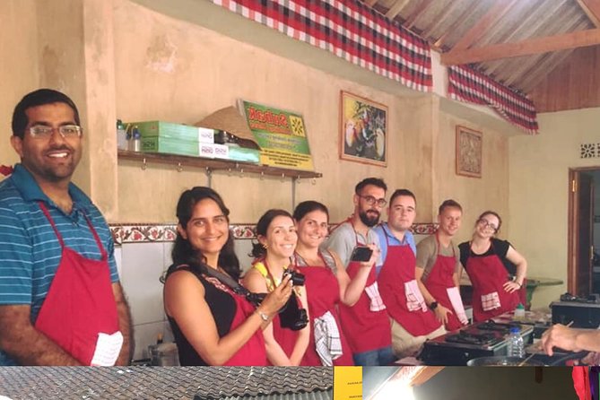 Afternoon Cooking Class & Making Bali Offering with Dinner - The Balinese Spice Paste That Holds It Together