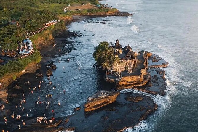 All inclusive Tanah lot & North Bali Tour: Jatiluwih, Ulun Danu - Tanah Lot: a strong first hour by the sea