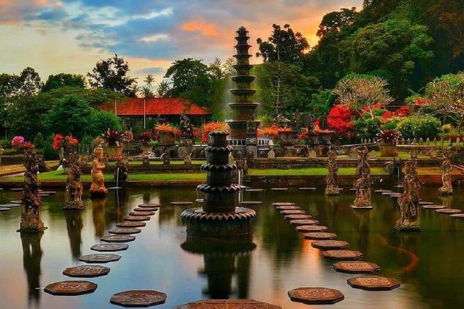 All Inclusives Bali Private Tour Temples Palaces and Nature - The optional swing above the rice terraces