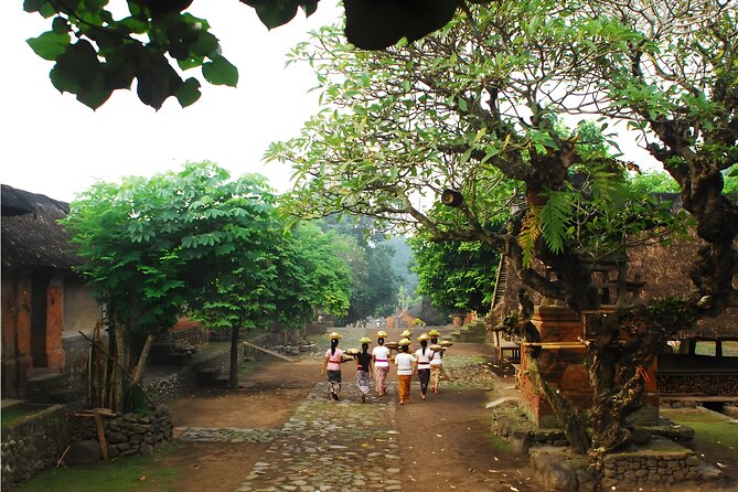 Amazing Private East Bali Full-Day Tour - Coastal scenery, salt making, and beach stops