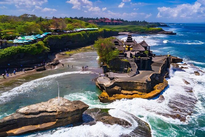 Amazing Tanah Lot and Uluwatu Temple Tour - Taman Ayun and its water garden