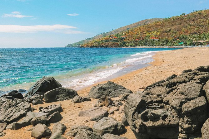Amed Bali Snorkelling: Japanese Shipwreck & Vienna Beach Tour - Vienna Beach for a second setting