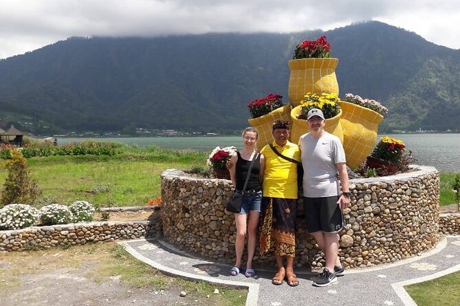 Ancient Temples and Jatiluwih Rice Terrace Private Tour - The Batukaru road and mountain temple