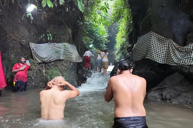 Atman Bali Journey water blessing - The nine-direction meditation and purification ritual