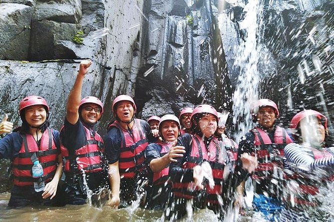Ayung River Half-Day White Water Rafting Bali in Ubud - Shower, change, and a filling lunch