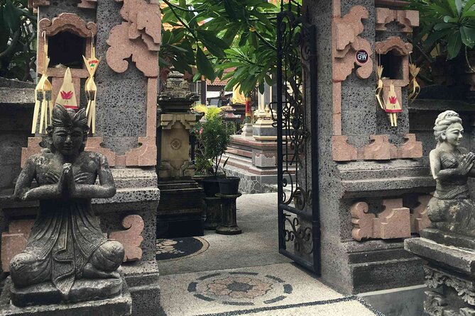 Backlanes and Hidden Sites: A Self-Guided Audio Tour in Seminyak - Pura Petitenget Masceti Temple