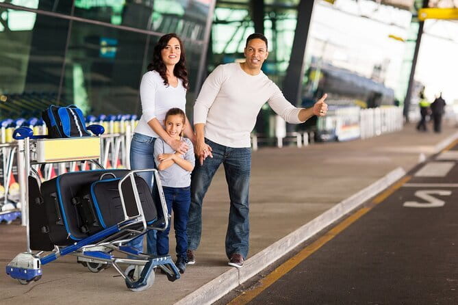 Bali Airport: One-Way Private Transfer To/From Hotel - Why a private car can be better than a taxi