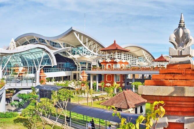 Bali airport transfer check in or check out Ubud area - The long first ride to Ubud