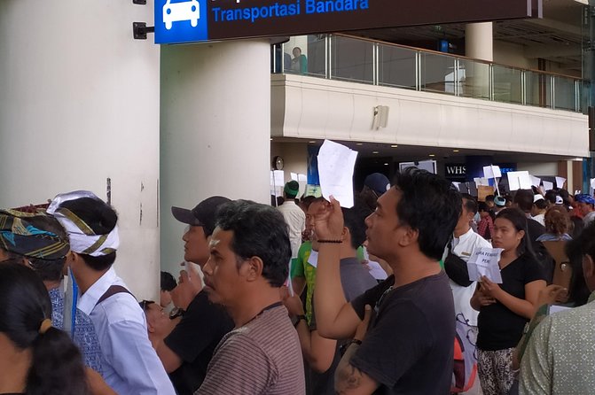 Bali Airport Transport & Transfer - Meeting EJ after baggage claim