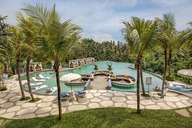 Bali All Inclusive : Tlaga Singha Infinity Pool & Atv Adventure - Cooling off at Tlaga Singha