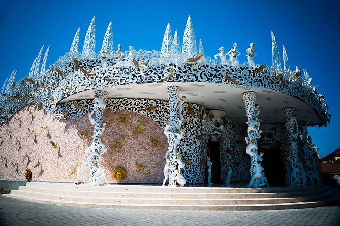 Bali Arts shopping with temples-waterfall visit. - Tegenungan Waterfall changes the mood
