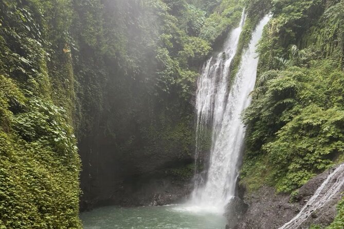 Bali Beach Horse Riding combo with waterfall All Inclusive - Kanto Lampo Waterfall near Ubud