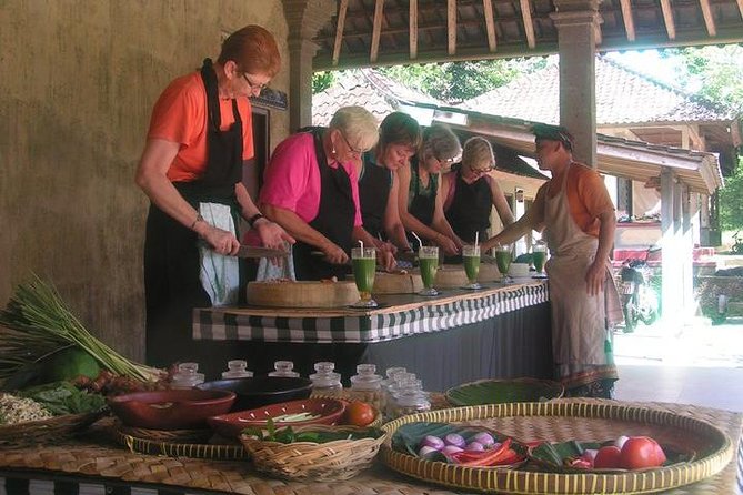 Bali Cooking Class with Culture Experience - Coffee, Pisang Goreng, and a Balinese Home