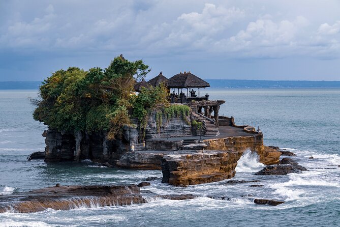 Bali Culture and Choose Your Bali Tour Route in Bali with Bali driver-Free WIFI - Southern Bali: beaches, cliffs, and Uluwatu at sunset