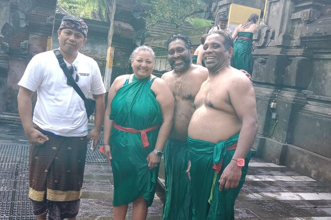 Bali Culture And Spring Temple Private Guided Tour - The traditional house explains Balinese family space