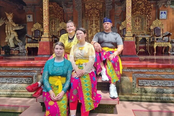 Bali Customizable Multi Language Tour with Driver-Guide - The real cost: $32 plus site fees and lunch