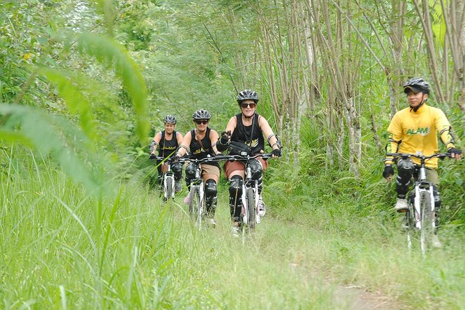 Bali Downhill Cycling and White Water Rafting - Why the Small Group Size Matters