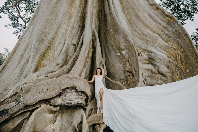 Bali Flying Dress VIP Ubud Photoshoot (Private with Professional Photographer) - How the photographer and assistant shape the session