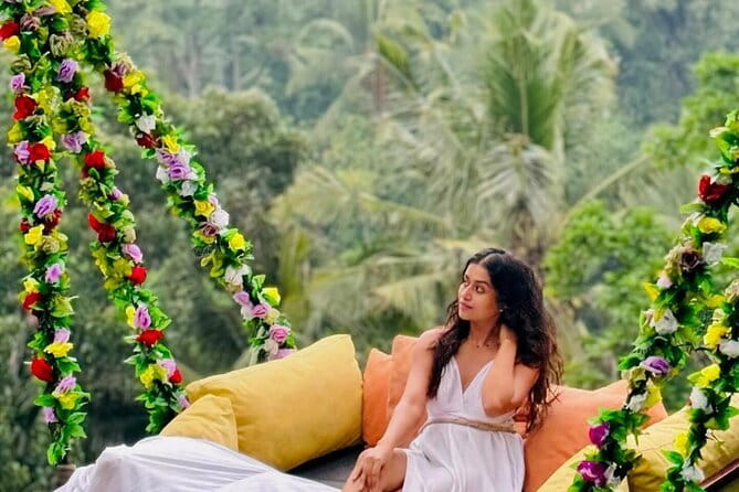 Bali Full-Day Tours : Waterfall and Ubud Destination Trip - Ubud Traditional Art Market and the last chance to shop