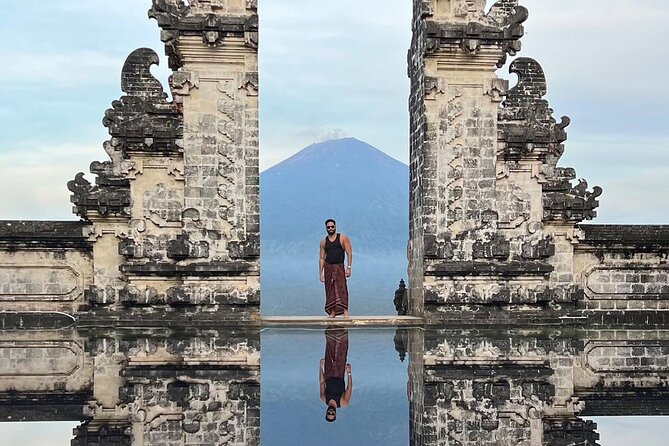 Bali Gate of Heaven Temple, Waterfall, Water Palace & Swing - A big Bali day built around one famous photo