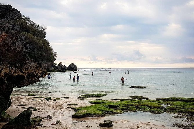 Bali Half-Day Uluwatu Temple Sunset, Kecak Dance, Dinner - What the $65 price really covers