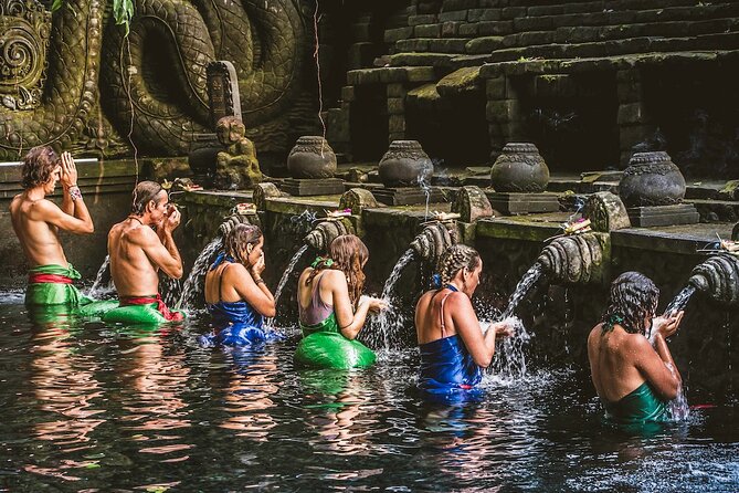 Bali Holy Water Purification and Palm Reading - How the temple and palm reading work together