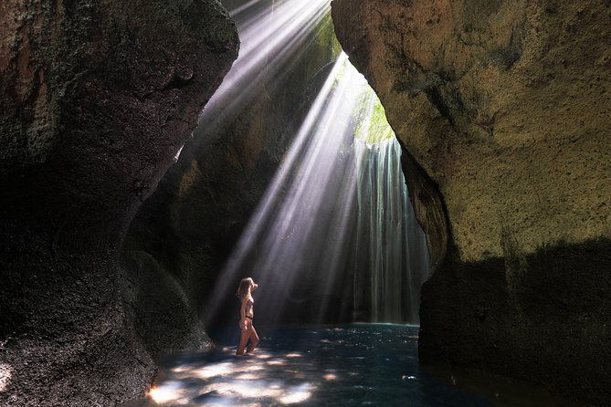 Bali Instagram: Gate of Heaven Temple Tour - Tukad Cepung Waterfall takes effort