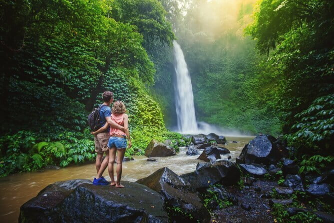 Bali Instagramable Tour: Gates of Heaven Lempuyang - Water Palace - Waterfall - What the $31 price really covers