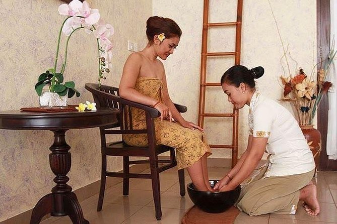 Bali Luxury Spa Massage and flower Bath 2 hour Treatmen - Best for couples, friends, and small groups