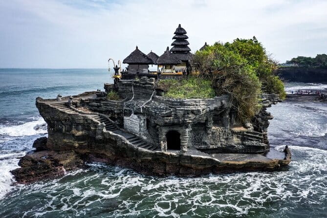 Bali : Northern Bali Private Day Trip with Transfer - Leke Leke Waterfall gives the day a cool break