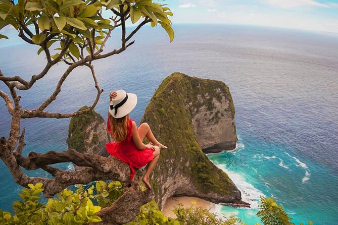Bali-Nusa Penida. West Part. Private car. All-inclusive - Crystal Bay begins the coastal circuit
