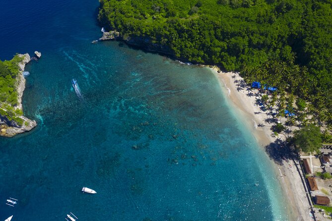 Bali Nusa Penida West Private All-Inclusive Tour - Indonesian lunch on Nusa Penida