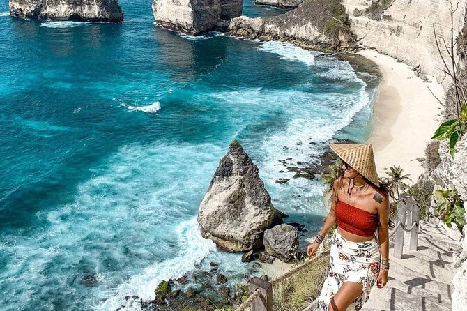 Bali : Nusa Penida with Lunch ,car, driver - Kelingking Beach and the famous cliff view