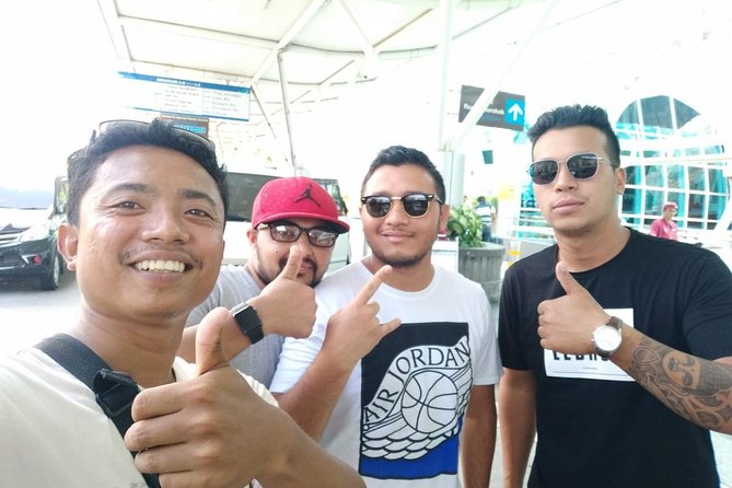 Bali Private arrival airport transfer - Finding Budi, Dewa, Gabriell, or Arthana after arrival
