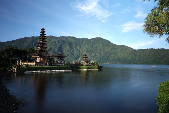 Bali Private Car Charter with English Speaking Driver - East Bali: Tirta Gangga, Virgin Beach, Lempuyang, and Ujung