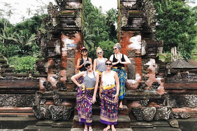 Bali Private Car Hire with English-Speaking Driver - A private way to handle Bali’s difficult roads