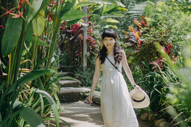 Bali Private Photographer & Drone - Jungle swings and rented clothing