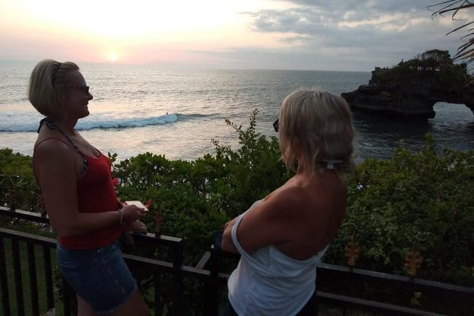 Bali Private Tour: Waterfall, Monkey forest and Tanah lot sunset - Transport, timing, and what to wear