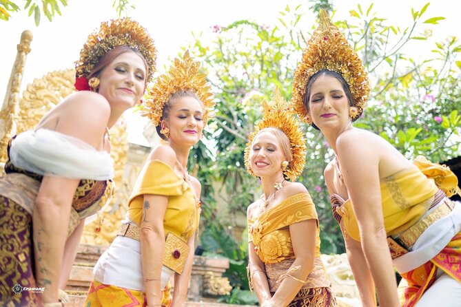 Bali Professional Photoshoot in Traditional Dress Outfit - What the photographer adds to the session