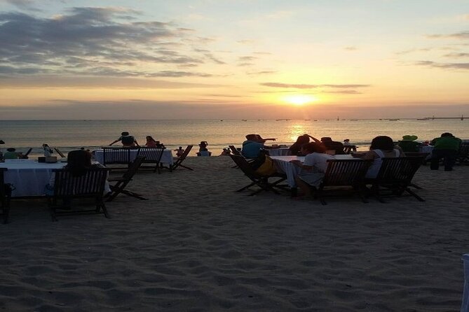 Bali Romantic Seafood Dinner under sunset jimbaran Beach - Private booking, public beach