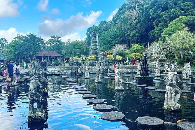 Bali Spiritual Shamanic-Palm Reading, Temple Healing Tour - What the guides add to the day